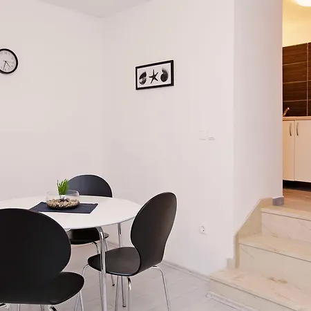 Park Apartment Vela Luka
