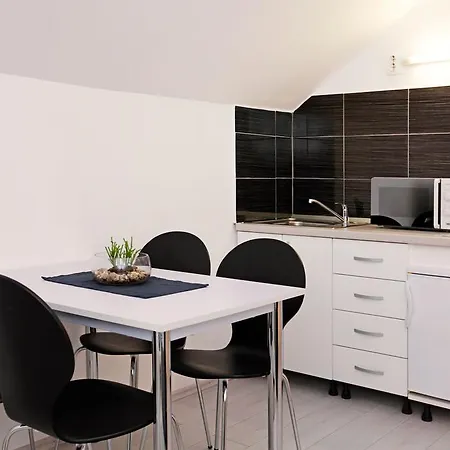 Apartment Park *